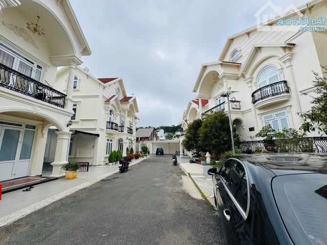VILLA HÙNG VƯƠNG P9 4 TẦNG HOÀN CÔNG 6PN, GYM, SAUNA, HẦM Ô TÔ RỘNG - 18 TỶ TL MẠNH