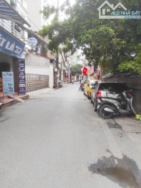 MẢNH ĐẤT, NGÕ 355 XUÂN ĐỈNH, BẮC TỪ LIÊM: 35M, MT 3,5M, GIÁ 6,79 TỶ.
