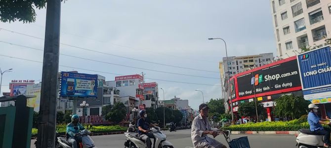 Vị trí đẹp (không dải phân cách Mặt tiền Lạc Long Quân P.10 DT (4x23) Giá 19 tỷ TL Mạnh