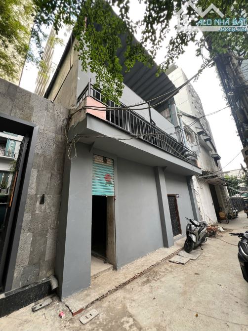 Cho thuê nhà mặt tiền Đông Du, Quận 1 – Vị trí đắc địa trung tâm