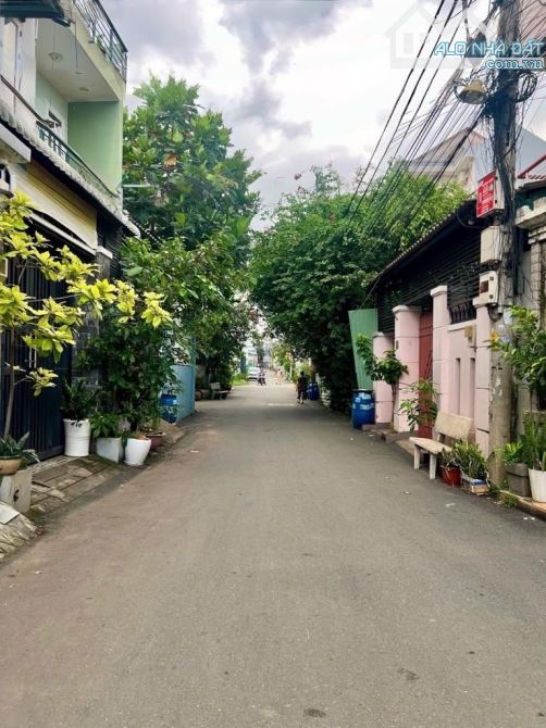 Bán nhà 46m2 x 4 tầng, MT 4.1m, HXH Nguyễn Văn Luông, gần vòng xoay Phú Lâm, Q6. 4.1 tỷ