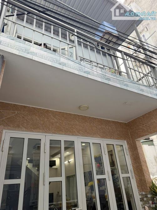 NHÀ ĐẸP KẾ CHỢ TÂN HƯƠNG – HẺM 1 SẸC TÂY SƠN – 63M² – 2 TẦNG ĐÚC – CHỈ 4.7 TỶ