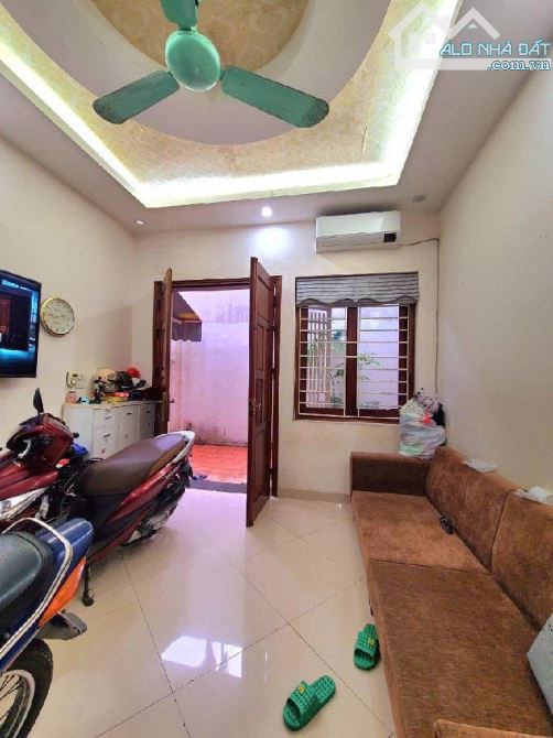 BÁN NHÀ NGỌC THỤY – Ô TÔ ĐỖ CỬA - DÂN XÂY – FULL NỘI THẤT - Ở NGAY –  30M2 CHỈ 6,8 TỶ