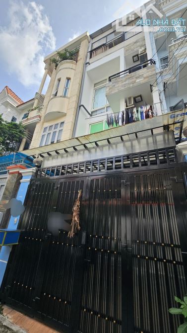 Nhà Hoàng Việt, P.4 Tân Bình – 63m² (4x15.5), 4 tầng, giá 14 tỷ