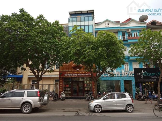 Cho thuê nhà mặt phố Dịch Vọng Hậu dt 85mx 7 tầng+ hầm, thang máy, 68tr