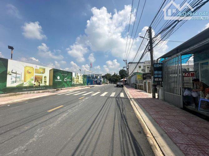 Bán miếng đất 100m2 (5x20m) - vuông vứt - đường oto - thông ra quốc lộ 13 - đường VP10