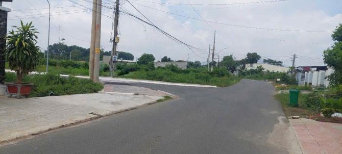 CẦN BÁN GẤP ĐẤT MẶT TIỀN ĐƯỜNG NHỰA SỐ 14 THUỘC XÃ LONG PHƯỚC CŨ TP HCM