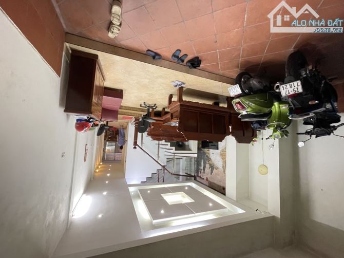 BÁN NHÀ NGỌC LÂM 90M2, 4 TẦNG, MT RỘNG, NGÕ Ô TÔ THÔNG, 2 MẶT THOÁNG, VIEW CÔNG VIÊN