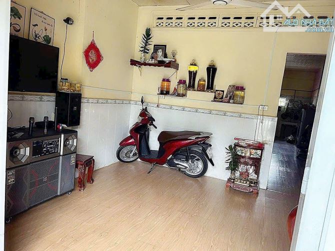 Cần bán gấp căn nhà 4 xã đại phước khu dân cư dt 71m thổ cư 100%