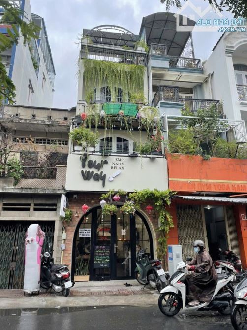 Bán Nhà Tiền Phạm Văn Hai - CMT8, Tân Bình. DT: 4x13m, 5 Tầng Giá Bán 13.5 Tỷ