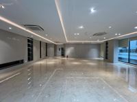 Cho thuê MBKD Thành Phố giao lưu , Phạm Văn Đồng 250m2,30t , mt 8m
