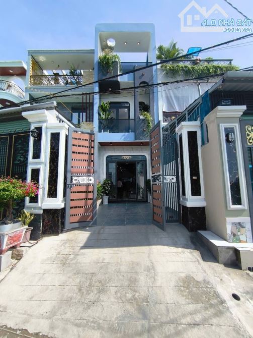 NHÀ 3 TẦNG MẶT TIỀN ĐƯỜNG PHẠM THỊ HỚN THUẬN TIỆN KINH DOANH