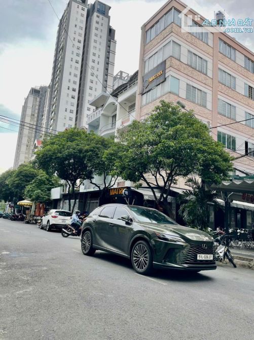 Bán nhà khu nội bộ đường nguyễn chí thanh. P9. Q5 DT: 8x20m - 3 lầu mới 100% - Vào ở ngay