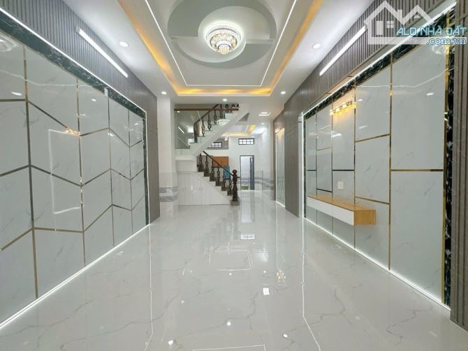 Nhà 3 TẦNG MẶT TIỀN Đ. TRẦN THỊ CỜ, P. Thới An, Q.12, dt 72m2 (4mx18m). Đường 10m,💰8,95Tỷ