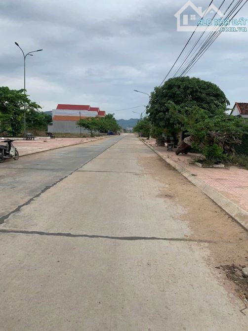 Bán đất 150m2 khu An Thành,Nhơn lộc,tx an nhơn, Bình Định
