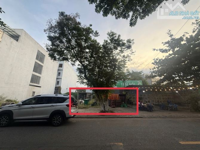 📍MT Nguyễn Xiển, sát biển khu Sơn Thuỷ, Hoà Hải, Ngũ Hành Sơn - Diện tích: 197m2 ngang 10