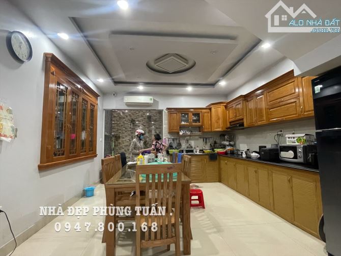 P Tuấn... Nhà phố Lạch Tray • Dân Xây Độc lập • Trung Tâm thành phố.Dtmd rộng 80m2