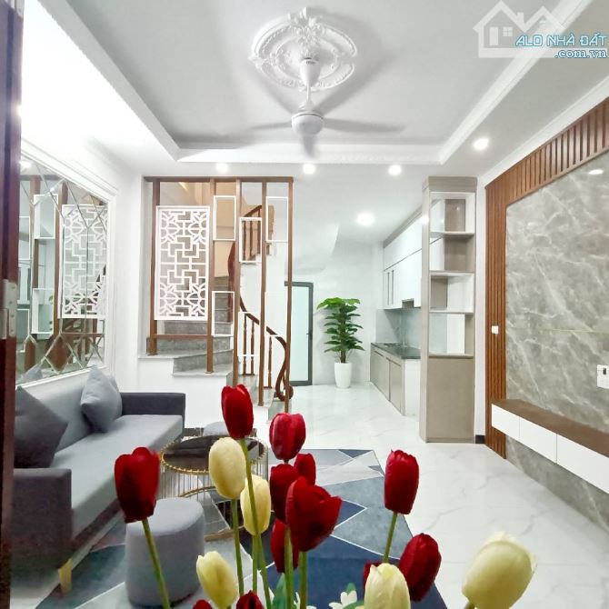 Bán nhà Phúc Lợi , Long Biên chỉ 5 tỷ ngõ nông , full nội thất rẻ nhất Long Biên