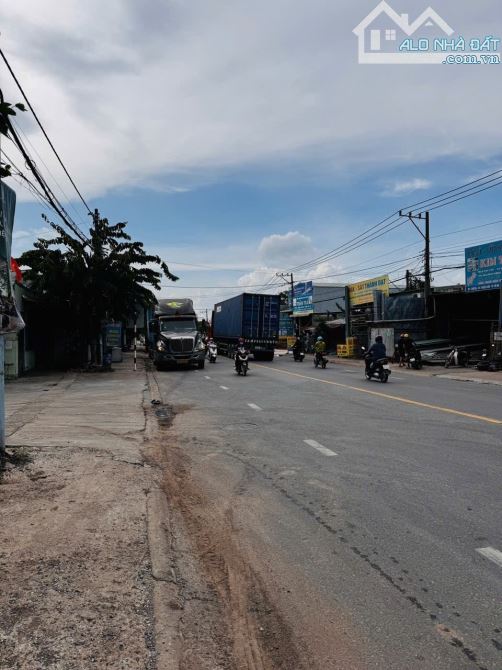 BÁN LÔ ĐẤT HÀNG HIẾM MẶT TIỀN DT743C 737M2 NGANG 13M, NHÀ PHỐ DĨ AN, 25 TỶ TL