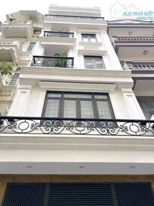Bán nhà riêng tại Phú Thượng, Tây Hồ, 60m2, full nội thất,  nhỉnh 11tỷ.