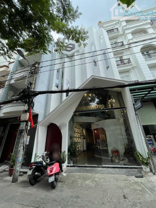 Mặt tiền Khu Sân Bay Tân Sơn Nhất 130m2 - Khu dân trí bán gấp
