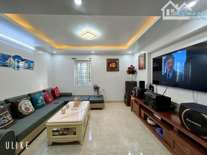Cô Hoa cần bán nhà ngay Lê Lợi, Hà Đông DT 45m 4 tầng, vài bước ra phố ô tô, chỉ hơn 8 tỷ