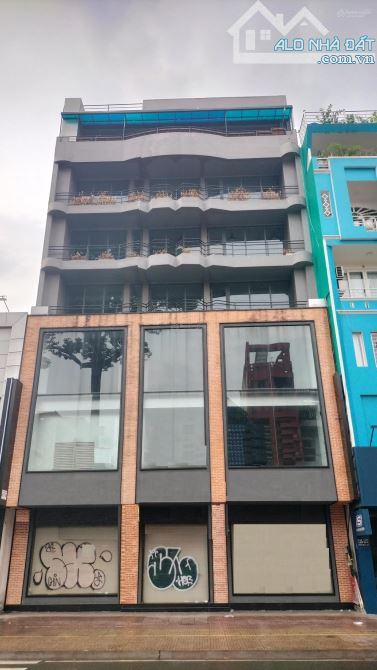 CHO THUÊ NHÀ 131-133 NGUYỄN TRÃI Q5, DIỆN TÍCH: 15x38M, TRỆT 7 LẦU, GIÁ 400 TRIỆU