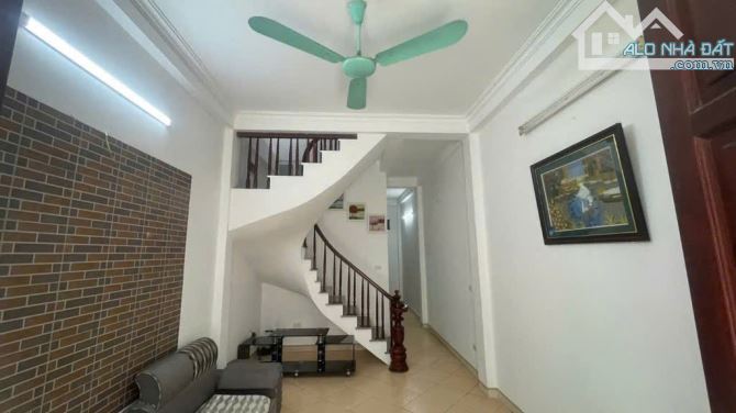 BÁN NHÀ NỘI AM – LIÊN NINH  DT 38M 3 TẦNG DÂN XÂY GIÁ HỢP LÝ 4.65 TỶ