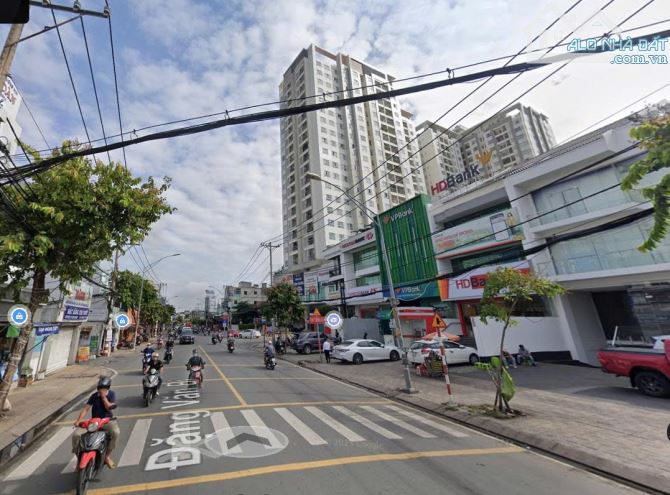VIP Tòa Nhà MT Đặng Văn Bi P.Trường Thọ Thủ Đức, DT:6x25m Hầm 5Tầng HĐT:120Tr Giá: 39Tỷ