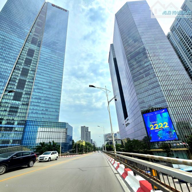 Bán Gấp Tòa VP Mặt Phố Văn Cao. 100m, 6t. Cho thuê 140tr/tháng. Duy nhất 1 căn giá rẻ