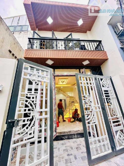 BÁN NHÀ MỚI QUẬN 7, HẺM XE HƠI, 4x13M, 2 TẦNG, VÕ THỊ NHỜ