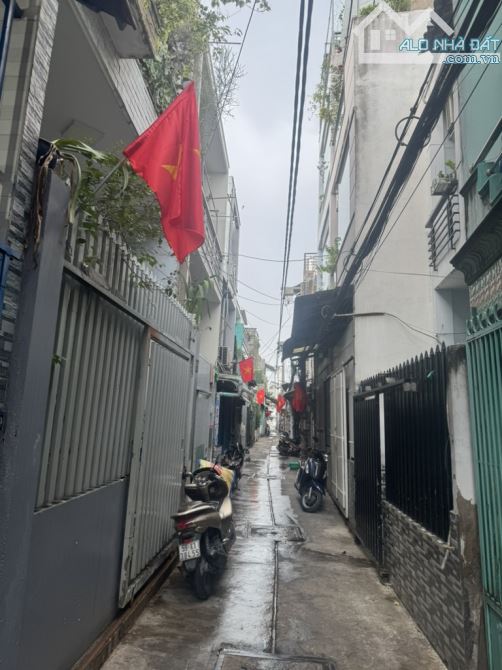Trần Đại Nghĩa, Tân Tạo A, Bình Tân. DT 4 x 10,5, 3 tầng  Giá giảm 3,7 tỷ TL.