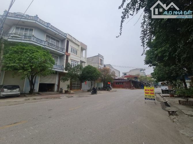 Bán lô giãn dân hòa đình nhìn vườn hoa dt 80m mt 4.8m giá 9 tỷ