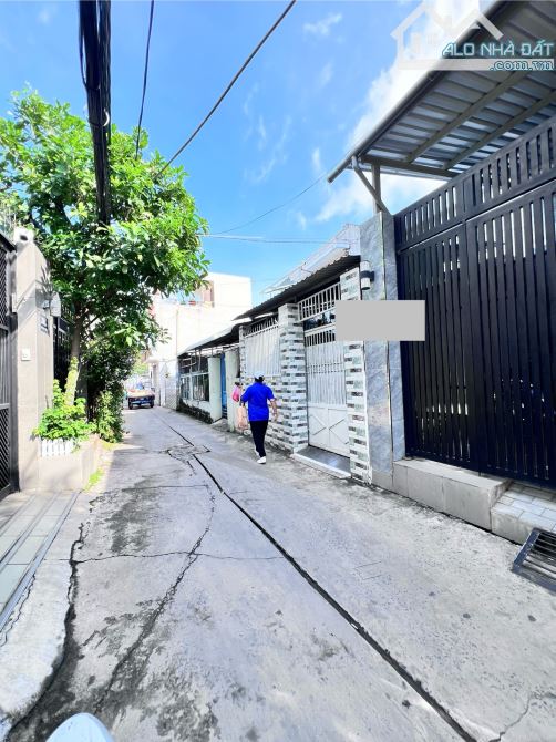 B.án đất 195m2 xây chdv đường Huỳnh Tấn Phát P. Phú Thuận