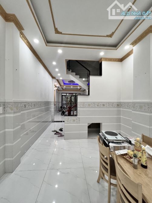 Bán Gấp Giá Rẻ Nhà 1/ HXT Thông đường nguyễn nhữ lãm Tân Phú 7.2mx20m 3 Tầng chỉ 10.3 Tỷ
