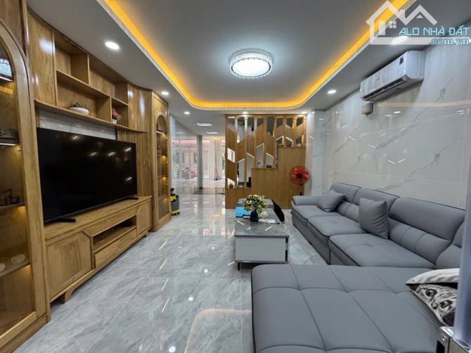 Bán nhà Gò Vấp-Hẻm 5M-Đường số 3 Nguyễn Văn Khối-P9-62m2-4x16-5tầng Thang Máy-4PN,5WC
