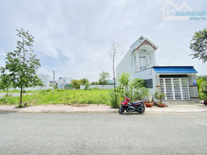 Nền đẹp - giá rẻ 103m2 gần Đường ĐT826, Mỹ Lệ, Cần Đước, LA. Giá 1 Tỷ 050