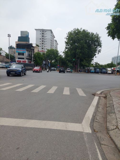 Nhà thượng thanh - 3 tầng dân xây mặt ngõ ô tô thông các ngõ mặt tiền rộng thoáng