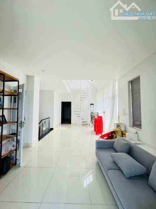 Bán nhà biệt thự kdc xây dựng 5 đường Liên Phường Quận 9 gần chợ Phước Bình (180m2) 24 tỷ - 10