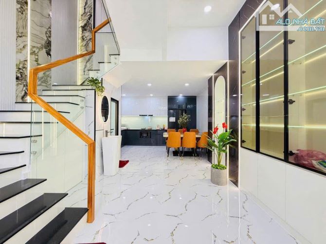 🏠Bán Nhà Hẻm Xe Hơi Quang Trung Phường 8💎4,5x13m 3 Lầu 4PN 6WC💵9,5 Tỷ - 10
