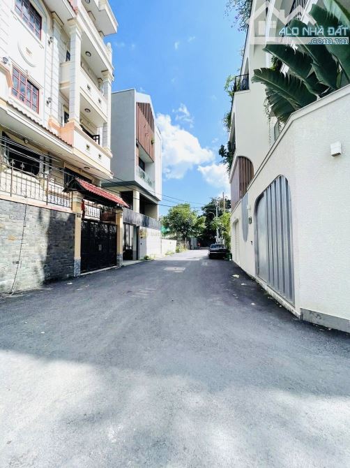 Chỉ 29,5 Tỷ-Sở Hữu Ngay Khuôn Đất 256m2(11mx24m) Đường Nội Bộ Trần Não,Quận 2 - 1