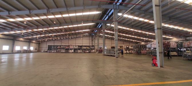 Cho thuê 3000 m2 Xưởng Bến Cát Bình Dương , Đường Cont , PCCC tự động , giấy tờ đầy đủ - 1