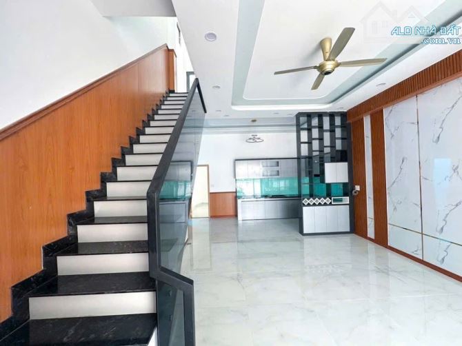 Bán nhà 1T1L P.Thống nhất, full thổ hoàn công, gần ngã 3 máy cưa, chỉ 4ty05 TL - 1