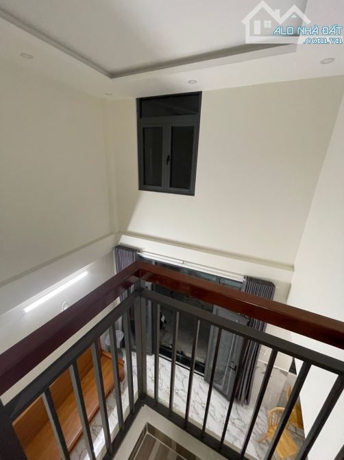 BÁN NHÀ Q4 GÓC 2 MẶT TIỀN 5 TẤM HẺM 1/ CHDV 5PN GIÁ 5 Tỉ 9 KHU DÂN CƯ GIÁP Q1 - 1