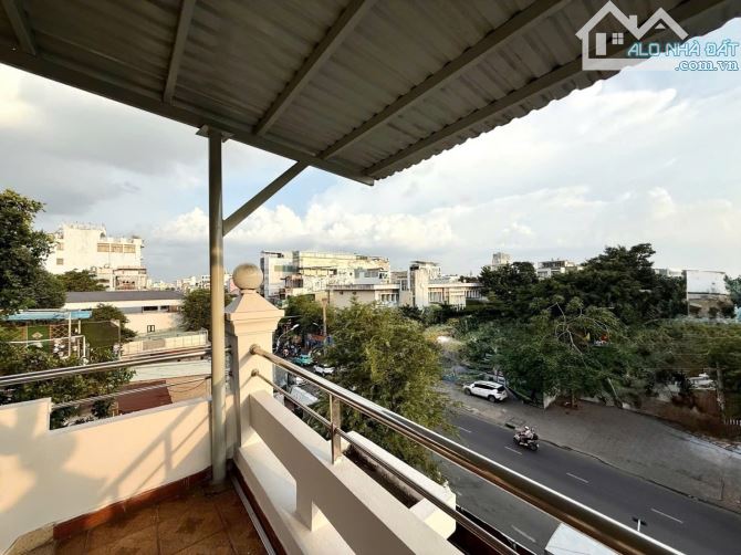 Giảm giá bán nhà Thoại Ngọc Hầu, còn 9 tỷ, 4x22m, 4 tầng - 1