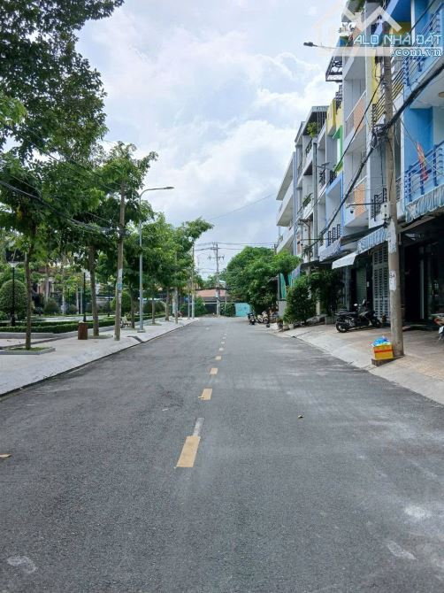 BÁN NHÀ CÓ DIỆN TÍCH BIỆT THỰ Ở MT ĐƯỜNG SỐ 54 Q6 (8X17) GIÁ 21 TỶ - 1