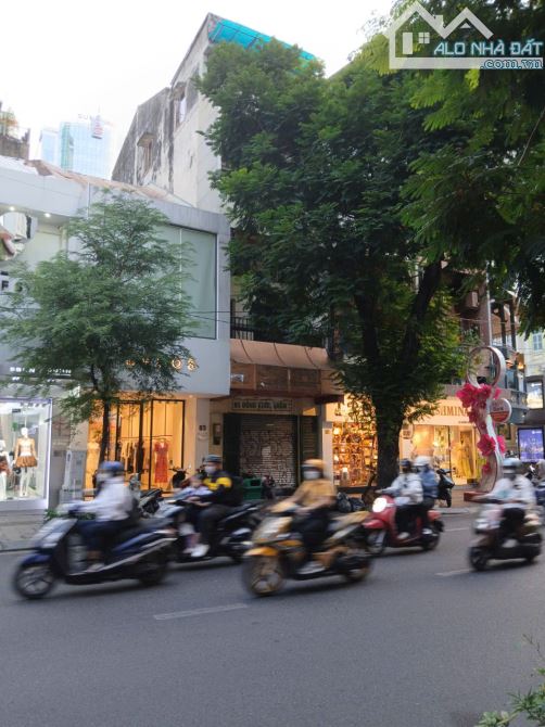 Siêu Mặt Tiền Đồng Khởi, Bến Nghé, Q1, Ngang 4m x 19m sang trọng bậc 1 SG giá 212 tỷ - 1