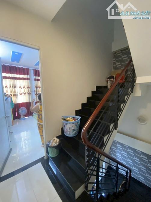 NHÀ 3 TẦNG ĐẸP TRẦN ĐẠI NGHĨA TÂN TẠO A BÌNH TÂN 42M2 3.7TY GẦN TÊN LỬA SIÊU THỊ EON - 1