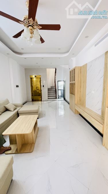 Bán Nhà 6T, thang máy 45M full Nội Thất, VF3 vào nhà, gần phố, tiện ích 9.96 Tỷ(TL) - 1