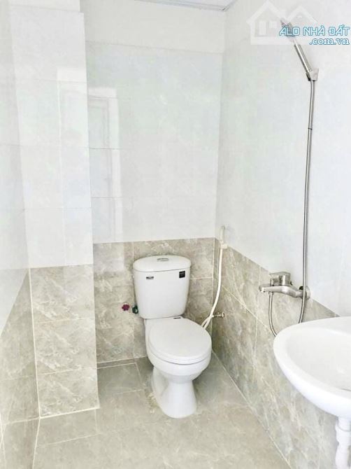 BÁN NHÀ MĂT TIỀN -PHẠM THẾ HIỂN - QUẬN 8 - 88M2 - 4 TẦNG - 10 PN - CHỈ 8.1 TỶ. - 1